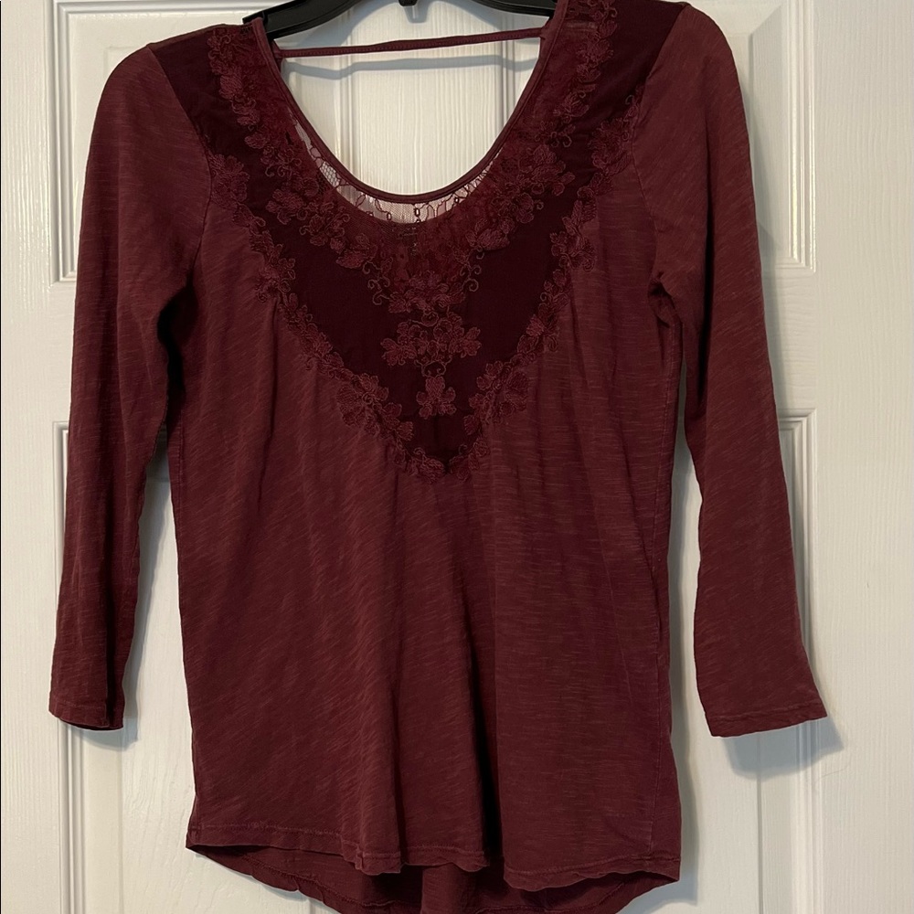 Lucky Brand burgundy top with lace XS